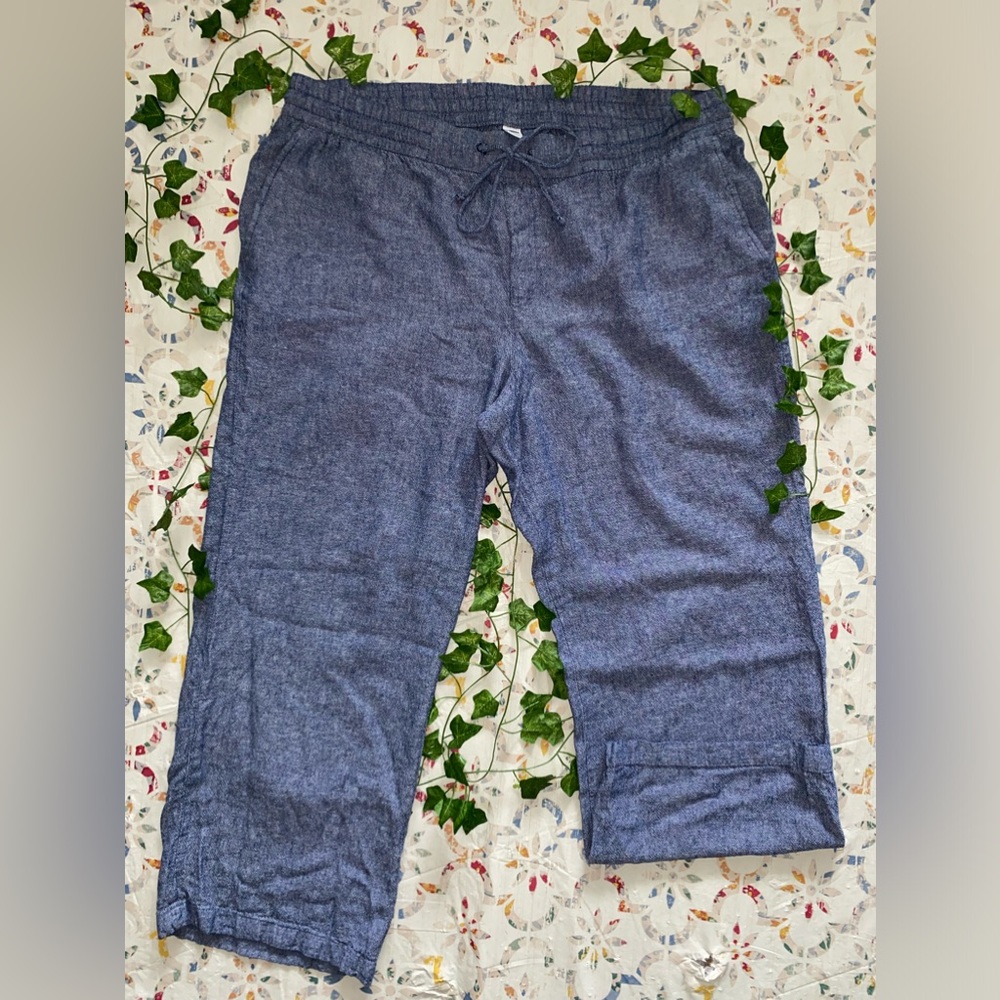 Old Navy Blue/White Wide Leg Lightweight Capris